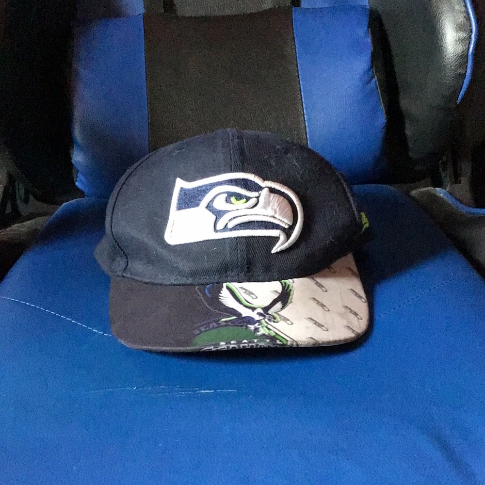 vintage Seahawks hat SnapBack Colored brim